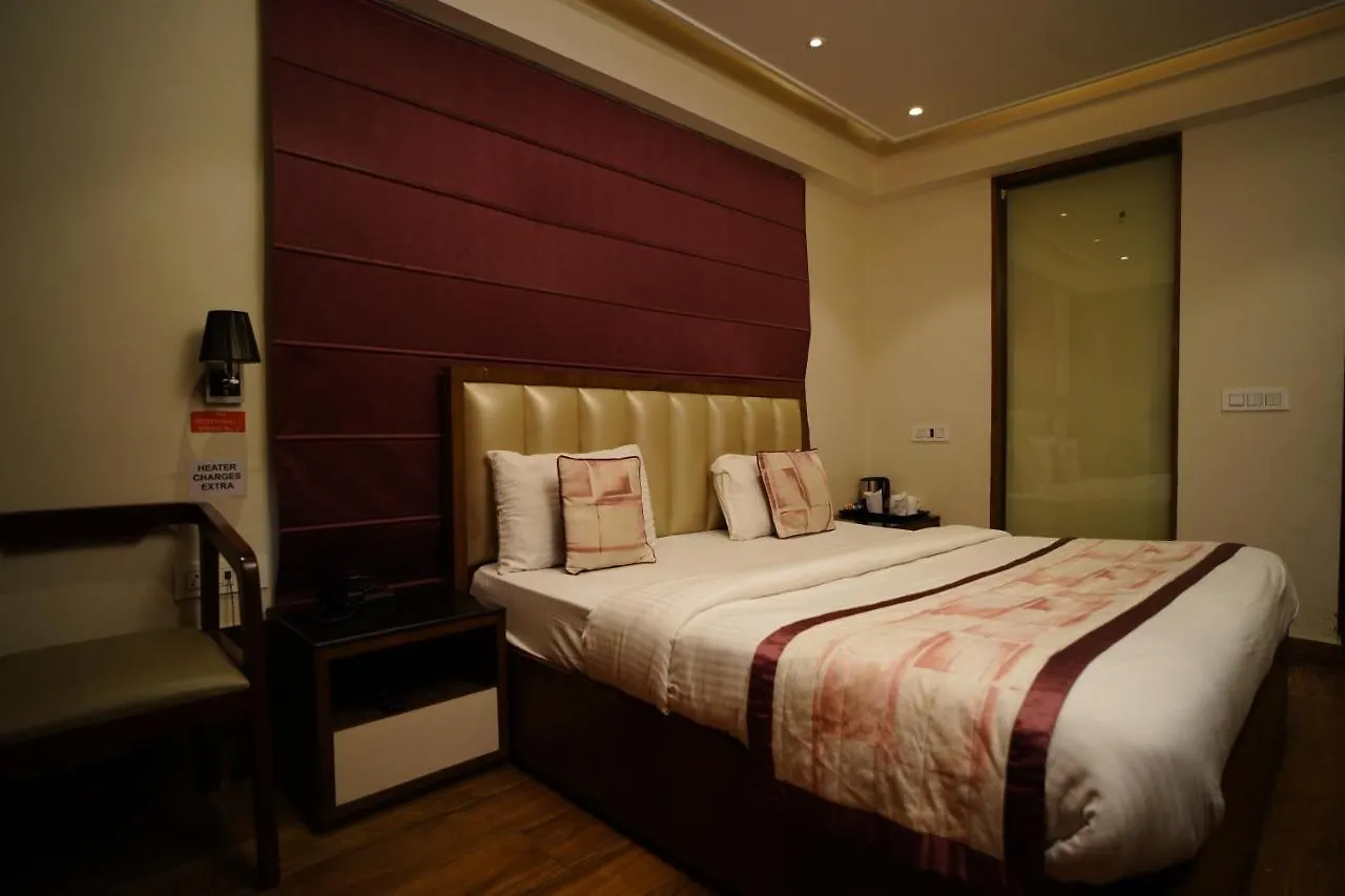 Mahaveer Shimla By Royal Collection Hotels 4*,  India