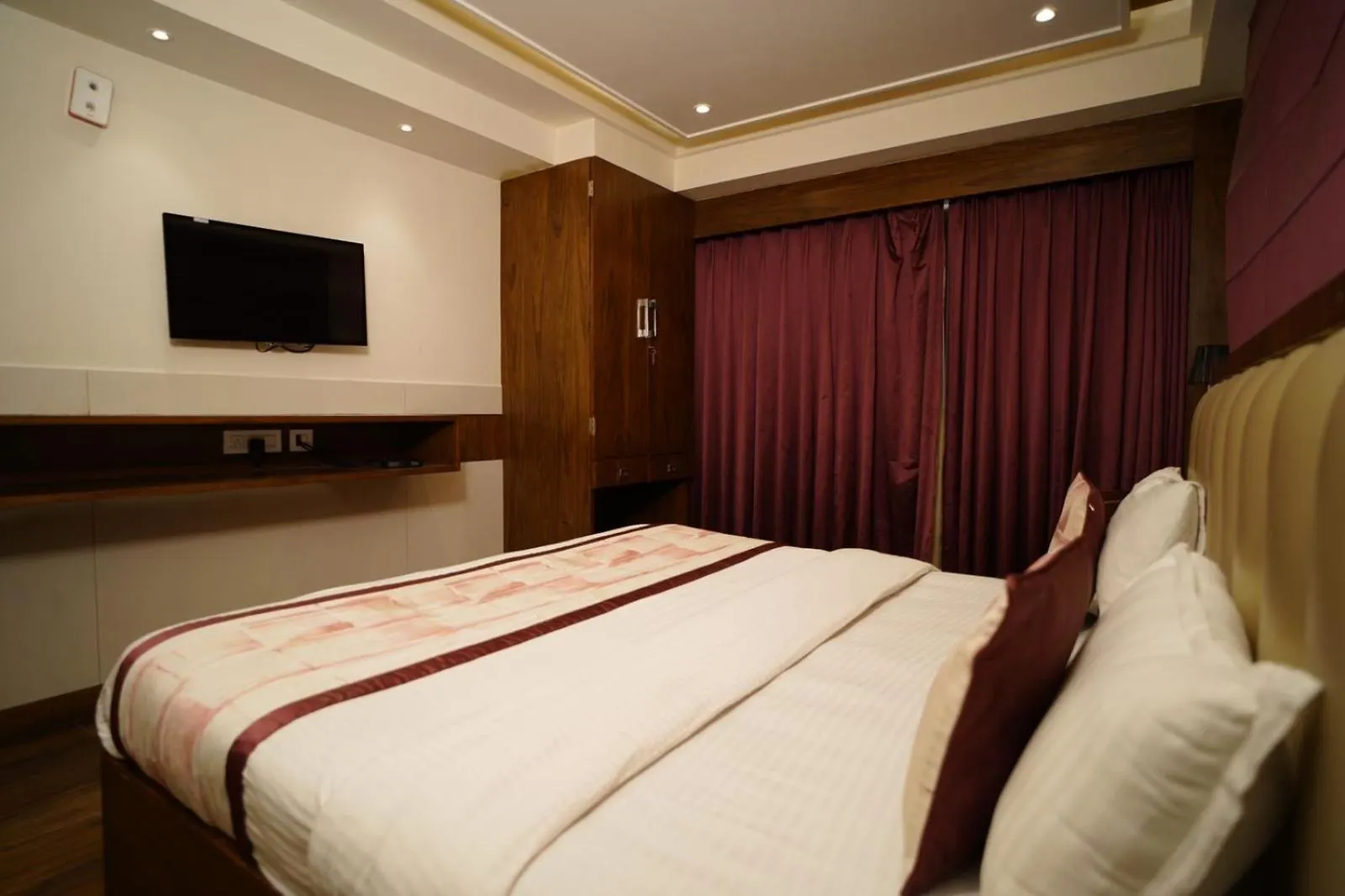 Mahaveer Shimla By Royal Collection Hotels