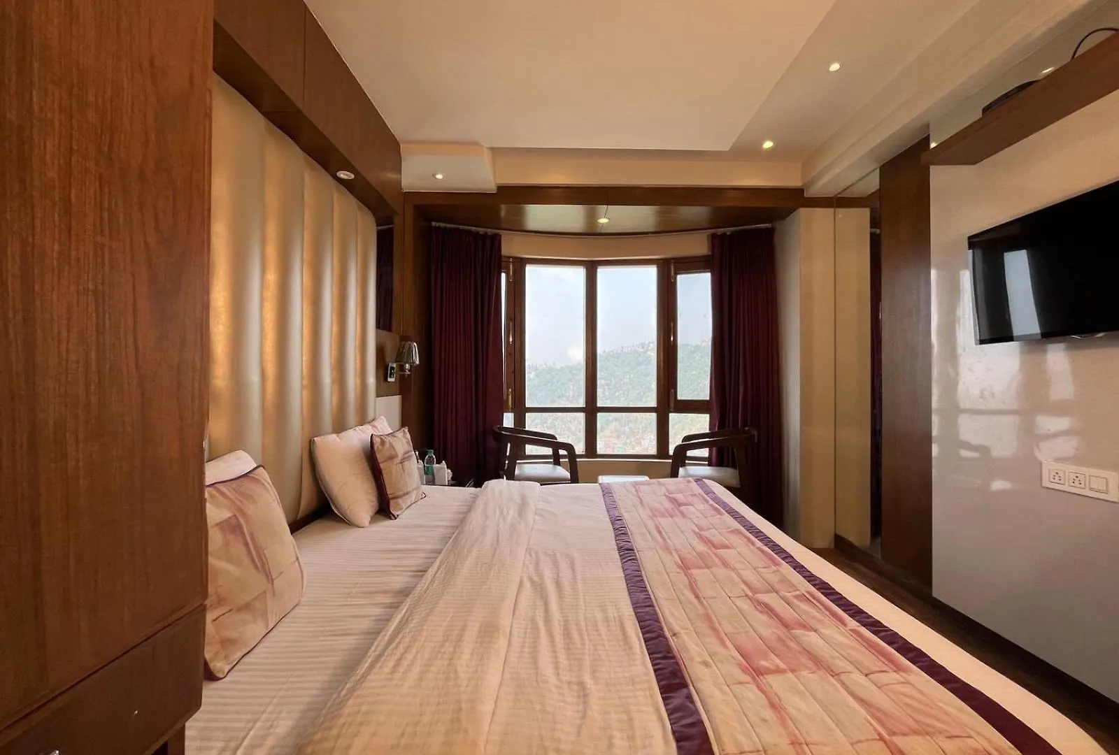Mahaveer Shimla By Royal Collection Hotels 4*,  India